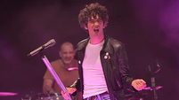 Matty Healy performs with The 1975 tribute band at stag do