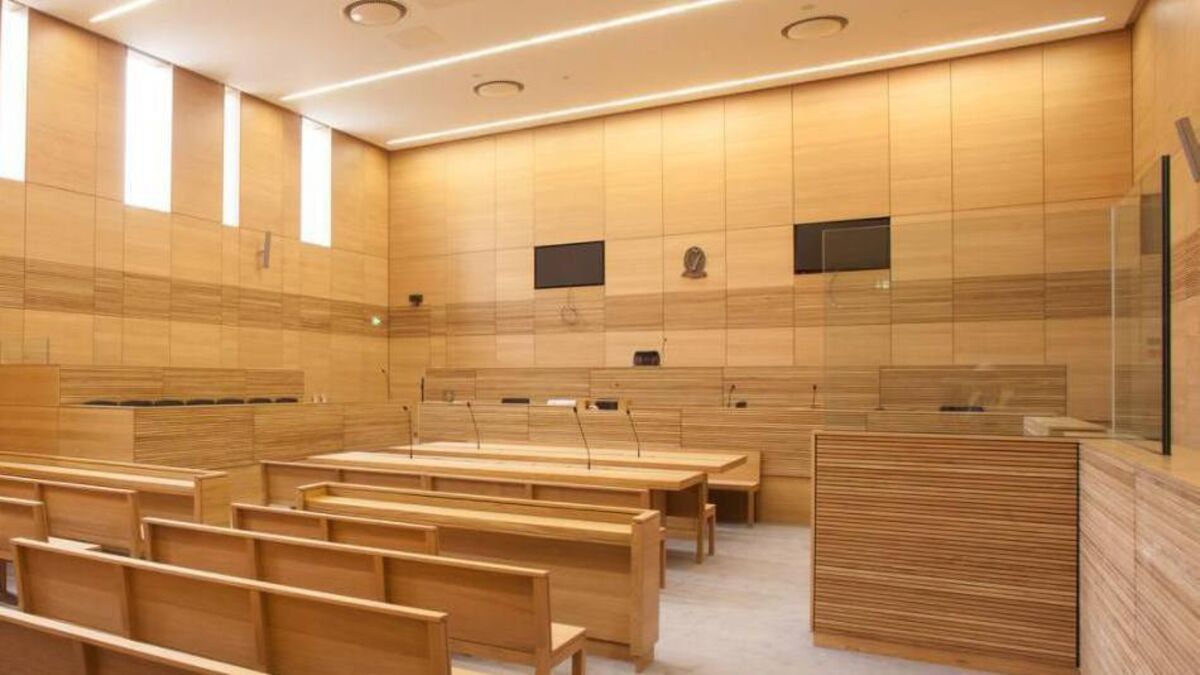 Defendant says 'Blah, blah, blah, you are talking rubbish' as judge and garda converse in Cork court