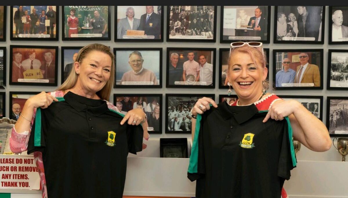 Cork Boxing: Carla O'Driscoll and Clodagh Phelan unveil the new Glen Boxing Club T Shirts. Cork Boxing: Carla O'Driscoll and Clodagh Phelan unveil the new Glen Boxing Club T Shirts.