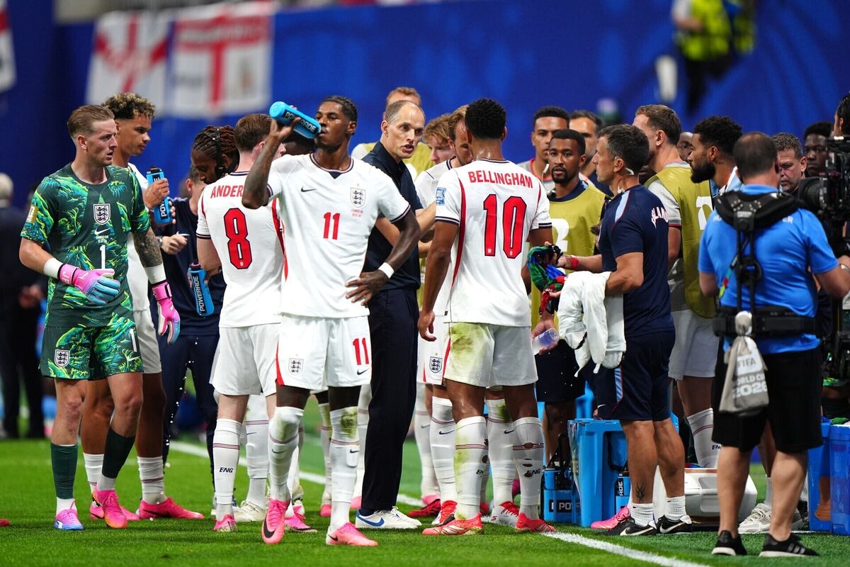 England manager Thomas Tuchel addresses players during a hydration break during the FIFA World Cup Round of 32 match at Atlanta Stadium. Picture: Bradley Collyer/PA Wire