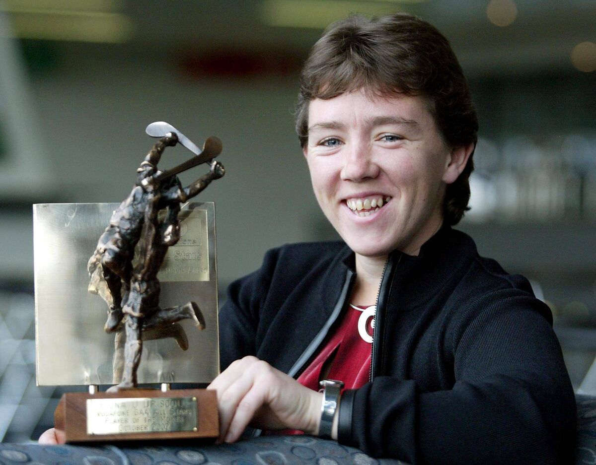 Cork camogie Player Fiona O'Driscoll receives her Vodafone Player of the Month award for October 2002. Picture: INPHO/Morgan Treacy