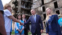 We hid in the bathroom, Taoiseach told as he meets people in bomb-hit Kyiv