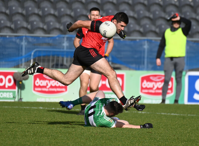 Mitchelstown's Fionn Herlihy tussles with Aghabullogue's Matthew Bradley. Picture: Eddie O'Hare Mitchelstown's Fionn Herlihy tussles with Aghabullogue's Matthew Bradley. Picture: Eddie O'Hare