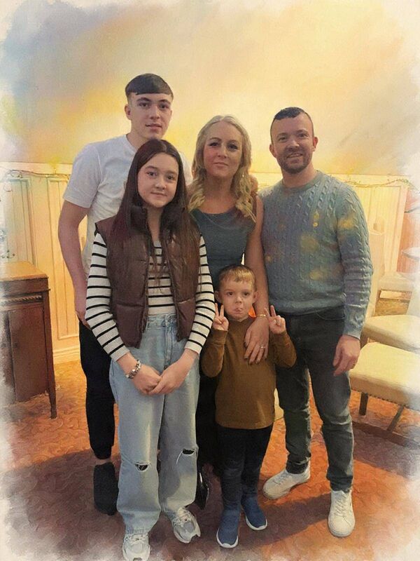  Lorraine Kirby and her family