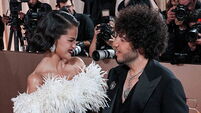 Selena Gomez sings in Spanish with husband Benny Blanco in his new music video