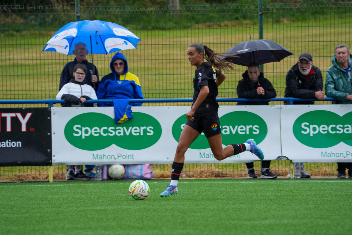 Cork City’s Alix Mendez looks for support as she drives the ball upfield. Picture by Noel Sweeney Cork City’s Alix Mendez looks for support as she drives the ball upfield. Picture by Noel Sweeney