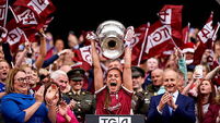 Kate Geraghty lifts the Brendan Martin Cup 2/8/2026