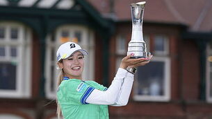 Japan’s Shiho Kuwaki wins first major title after dramatic Women’s Open play-off Japan’s Shiho Kuwaki wins first major title after dramatic Women’s Open play-off