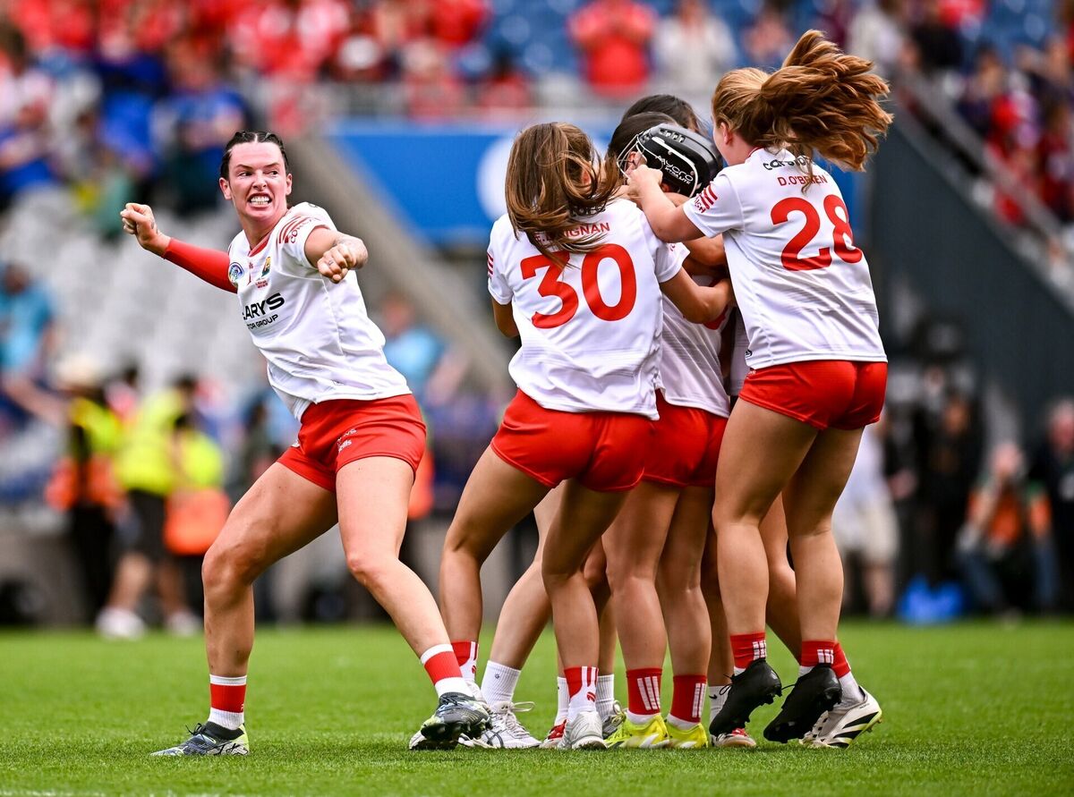 Ashling Thompson and her team-mates after their stunning victory. Picture: Piaras Ó Mídheach/Sportsfile Ashling Thompson and her team-mates after their stunning victory. Picture: Piaras Ó Mídheach/Sportsfile