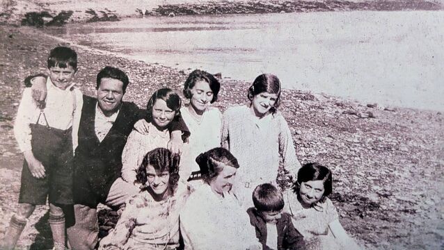 <p>The O’Donovan family on holiday in Courtmacsherry in 1926, when Mary Holly's mother was 11 years old</p>