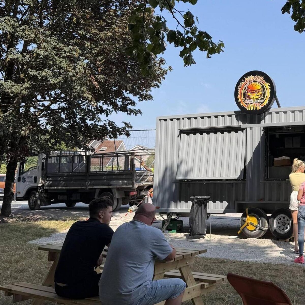 echolive.ie - Burger food truck is a smash hit in Midleton