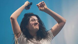 Lorde hails ‘best line-up I’ve ever been part of’ at All Points East