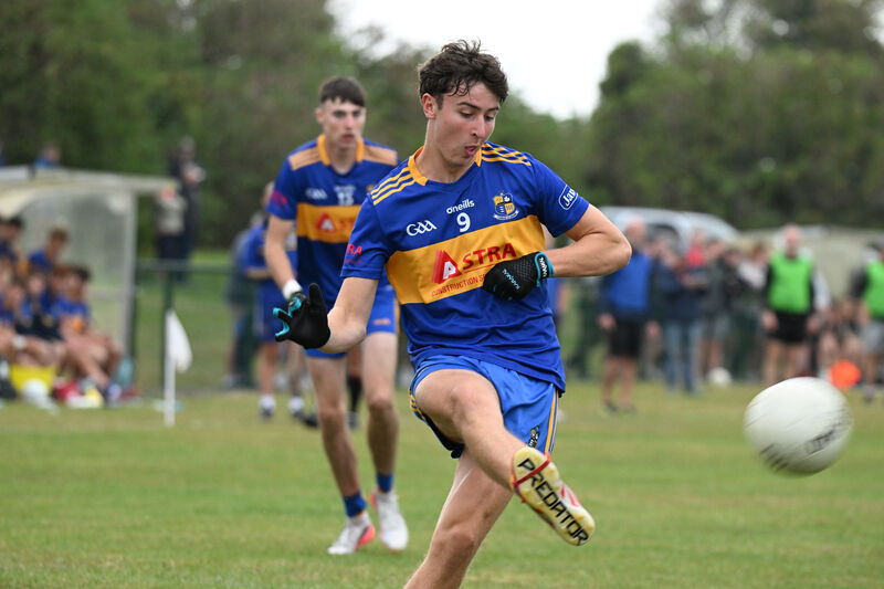 Midfielder Charlie Hanratty in action for Carrigaline against Nemo Rangers. Picture: Larry Cummins Midfielder Charlie Hanratty in action for Carrigaline against Nemo Rangers. Picture: Larry Cummins