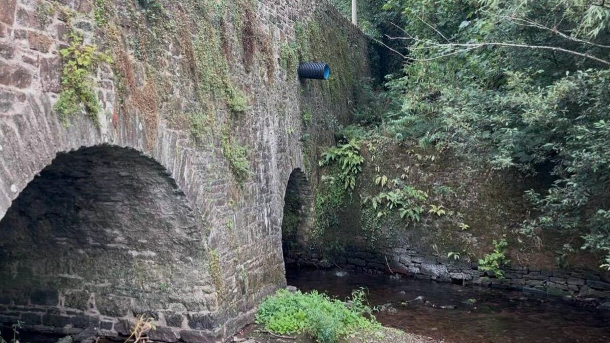 Raw sewage flushed into Cork river after Uisce Éireann engineers missed pipe misconnection