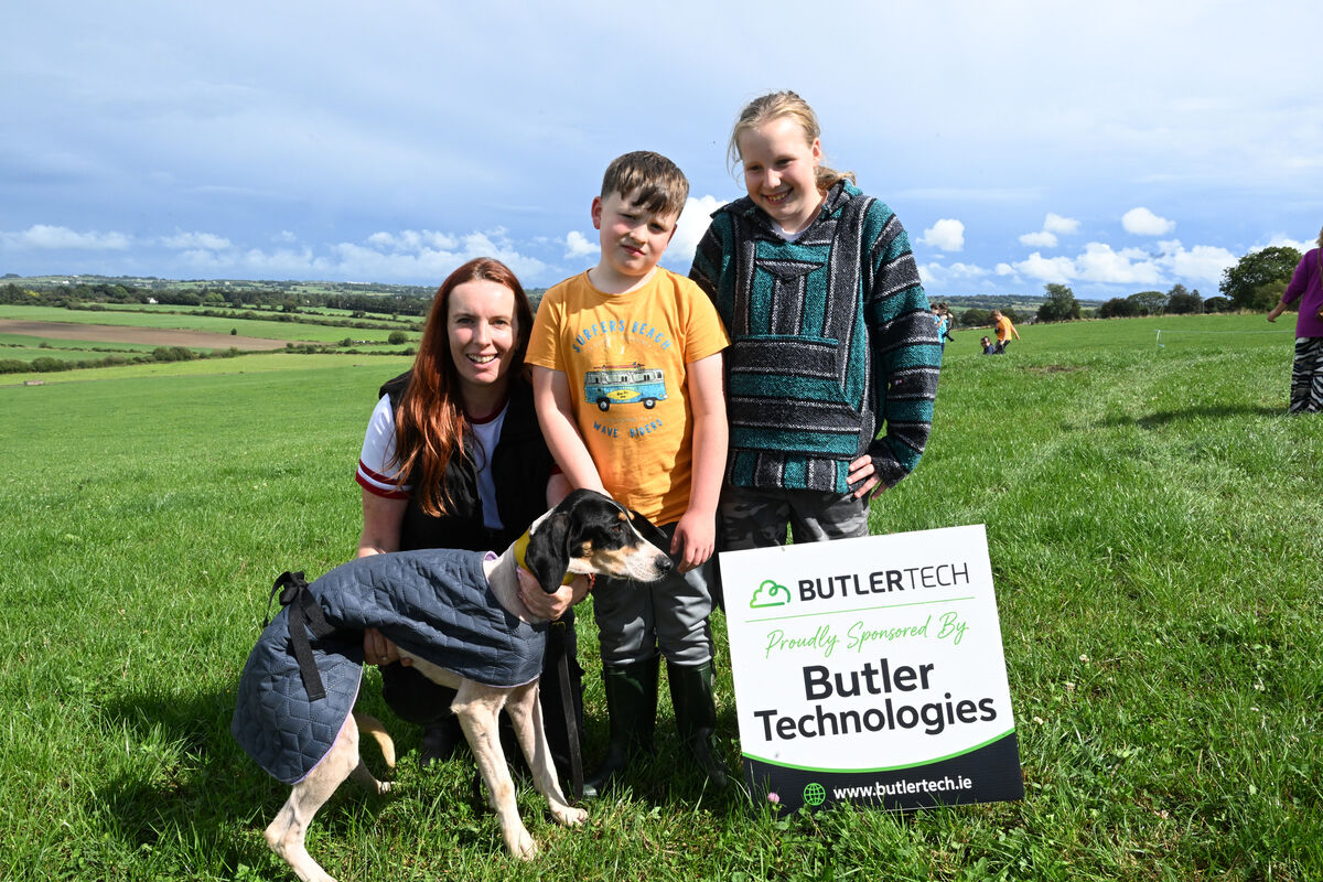 Charlotte's Lass, the Open Puppy winner with owner Mary Barrett, of Shanakiel Harriers with Lewis and Charlotte. Picture: Larry Cummins