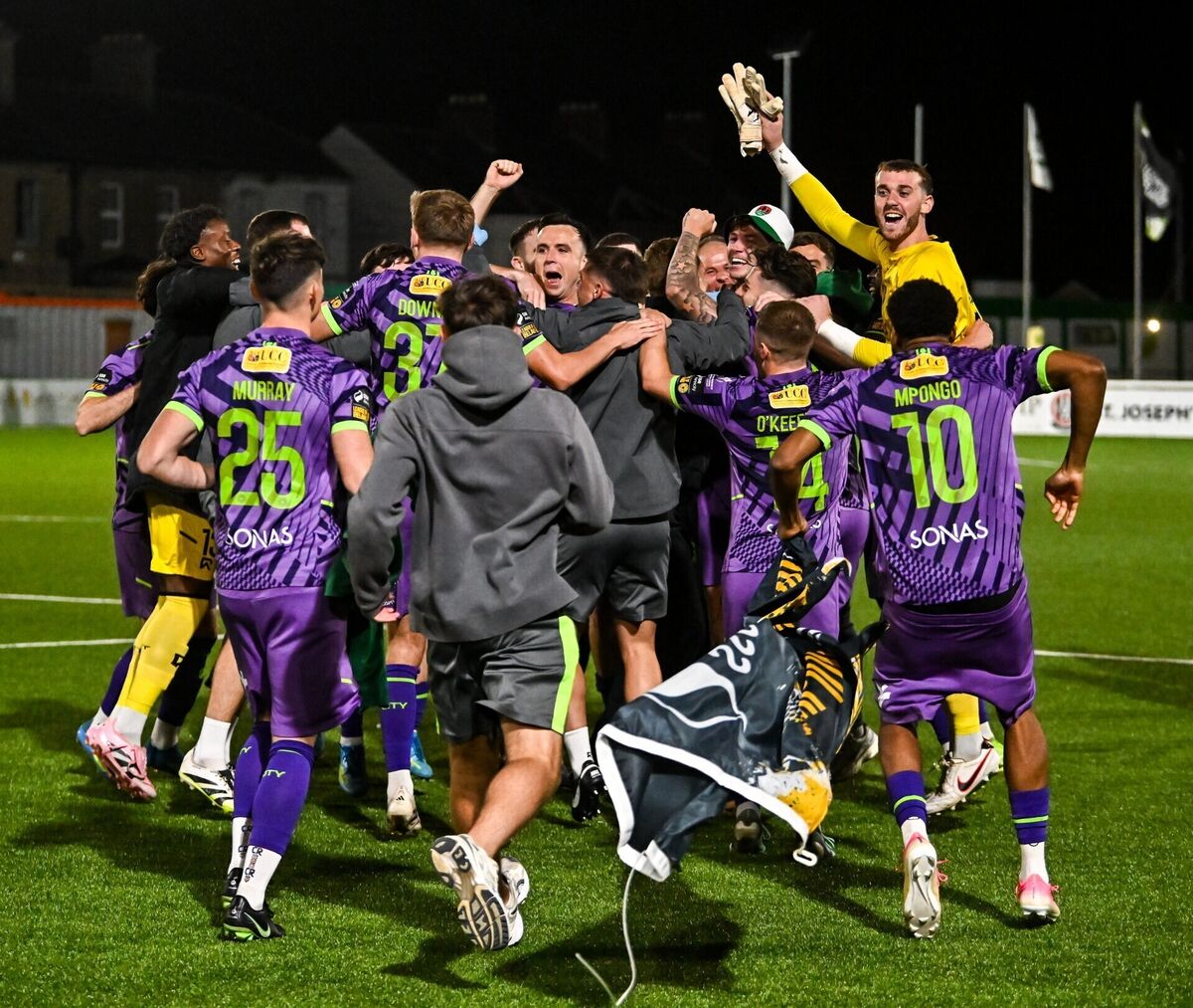 Cork City players celebrate after the SSE Airtricity Men’s First Division match between Bray Wanderers and Cork City at Carlisle Grounds in Bray. Picture: Piaras Ó Mídheach/Sportsfile