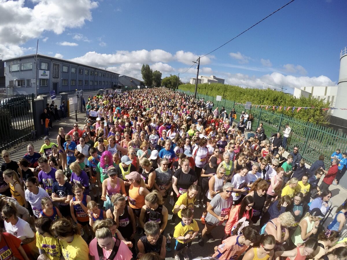 Crowds at the start of the Echo Mini Marathon 2025. Picture: Larry Cummins Crowds at the start of the Echo Mini Marathon 2025. Picture: Larry Cummins