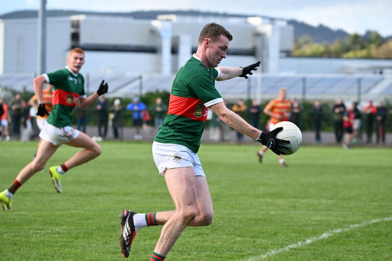 Dara Ó Sé with possession for Clonakilty. Picture: Larry Cummins Dara Ó Sé with possession for Clonakilty. Picture: Larry Cummins