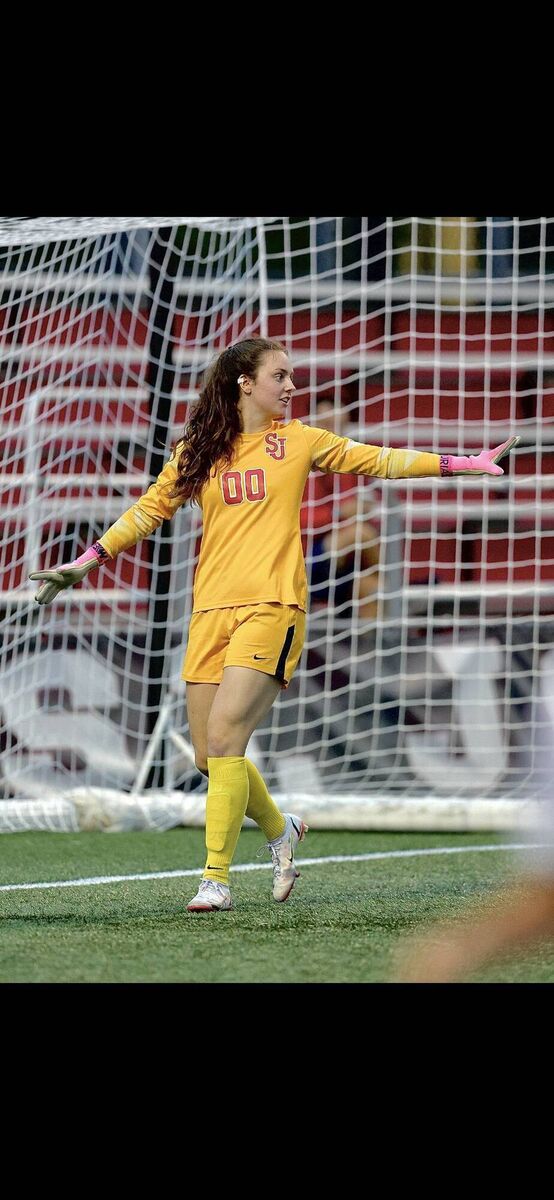 Maria O’Sullivan in action between the sticks for St John’s University when she was based in New York.