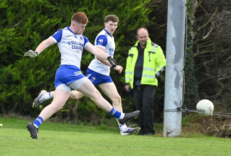  Kildorrery's Luke Keating hammers the ball to the Glanworth net. Picture: David Keane.