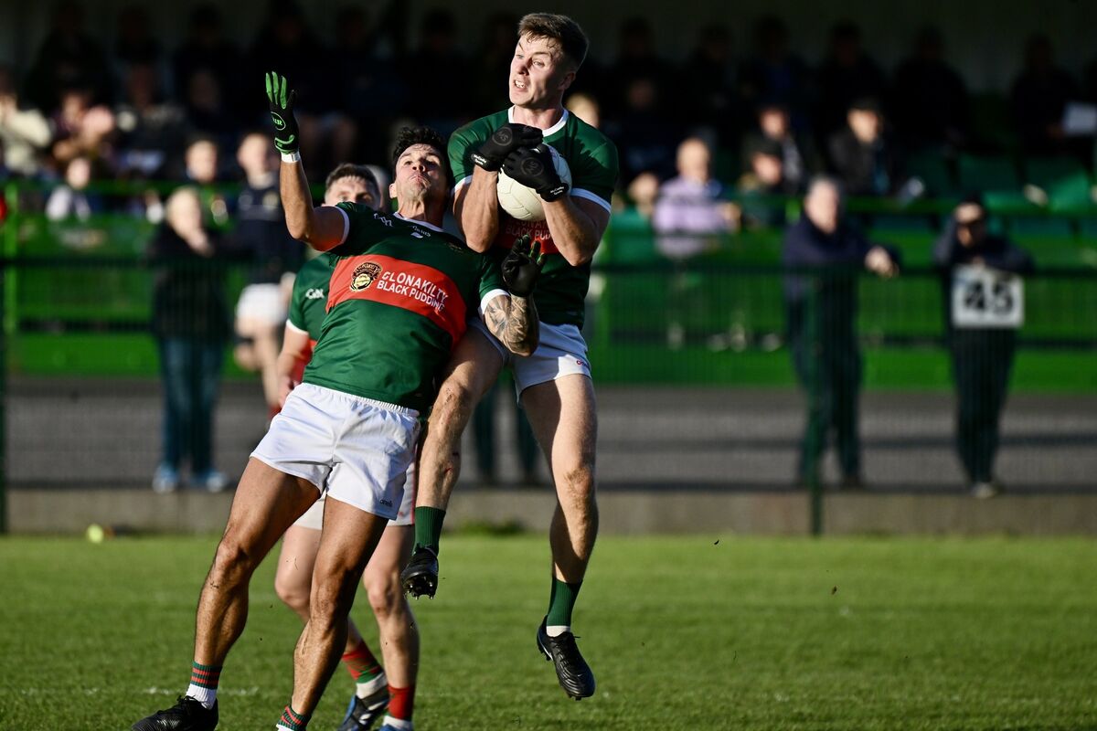 Full-back Dan Peet defends with help from Thomas Clancy of Clonakilty against Newcestown at Dunmanway. Picture: Larry Cummins Full-back Dan Peet defends with help from Thomas Clancy of Clonakilty against Newcestown at Dunmanway. Picture: Larry Cummins