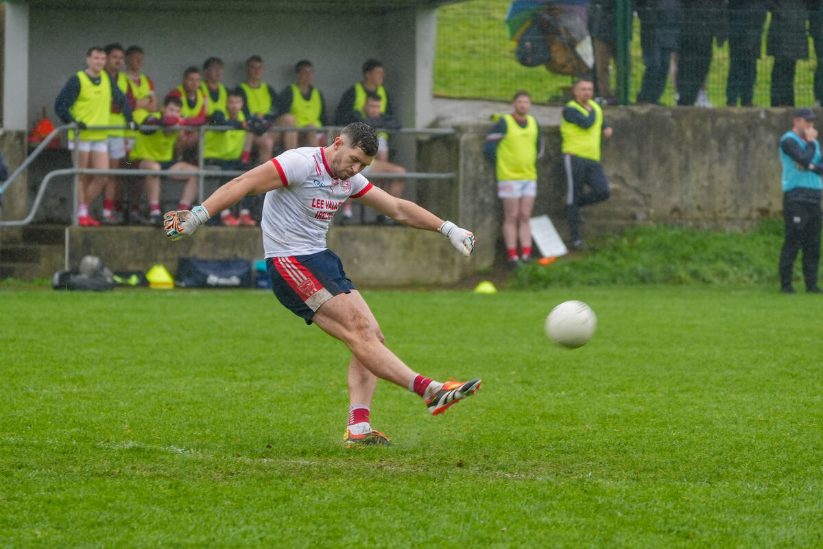 Joe Creedon takes a kick-out for Uibh Laoire. Picture: Noel Sweeney