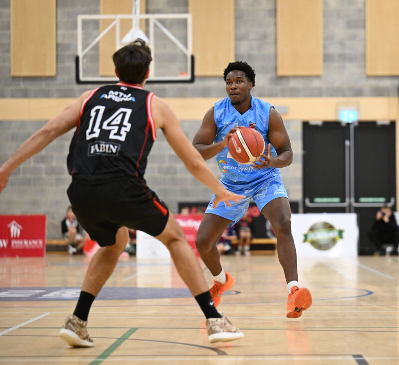 Kendall Taylor with possession for Energywise Ireland Neptune against Ballincollig. Picture: Larry Cummins Kendall Taylor with possession for Energywise Ireland Neptune against Ballincollig. Picture: Larry Cummins