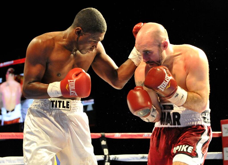 The pride of Loughmahon BC, Gary 'Spike' O'Sullivan, pictured in action against Milton Nunez of Colombia in Madison Squre Gardens, NY. Picture: Doug Minihane The pride of Loughmahon BC, Gary 'Spike' O'Sullivan, pictured in action against Milton Nunez of Colombia in Madison Squre Gardens, NY. Picture: Doug Minihane