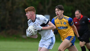 <p> Éanna Lynch checks his passing options for Coláiste Choilm against De La Salle. Picture: Larry Cummins</p> <p> Éanna Lynch checks his passing options for Coláiste Choilm against De La Salle. Picture: Larry Cummins</p>