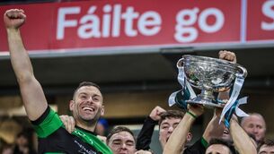 <p>Captain Stephen Cronin of Nemo Rangers lifts the trophy at SuperValu Páirc Uí Chaoimh. Picture: INPHO/David Ribeiro</p>