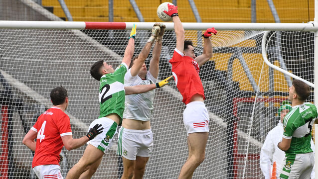 <p>Uibh Laoire's Ian Jones flicks the ball past Aghabullogue's goalkeeper John Buckey and Tom Long for his goal during last year's McCarthy Insurance Group Premier IFC final at SuperValu Páirc Uí Chaoimh. Picture: Eddie O'Hare</p> <p>Uibh Laoire's Ian Jones flicks the ball past Aghabullogue's goalkeeper John Buckey and Tom Long for his goal during last year's McCarthy Insurance Group Premier IFC final at SuperValu Páirc Uí Chaoimh. Picture: Eddie O'Hare</p>