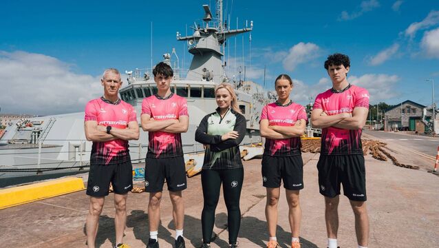 <p>Camogie legend Anna Geary with Morgan, Harry, Lauren and Callum McCourt who are taking part in 'Ireland’s Fittest Family' at a new location in Haulbowline. Picture: Kyran O'Brien</p>