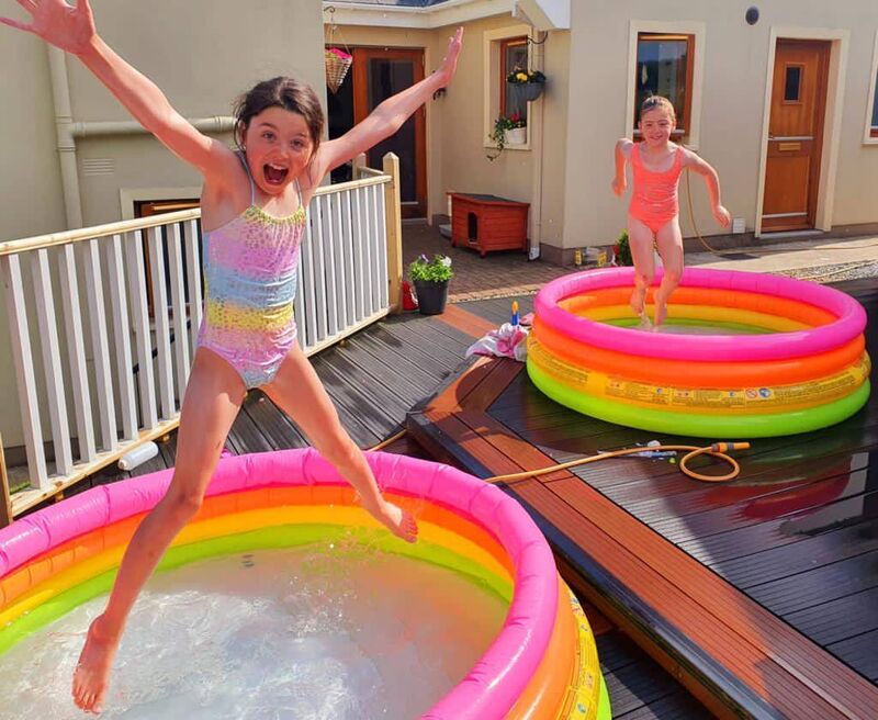 Béibhinn O'Connor with friend Lilly. Béibhinn O'Connor with friend Lilly.