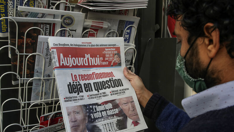 World waits for US election result