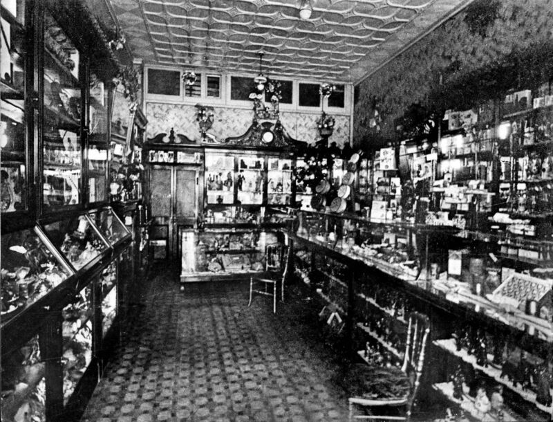 A November 1932 photo of the interior of the famous Hadji Bey sweet shop. 