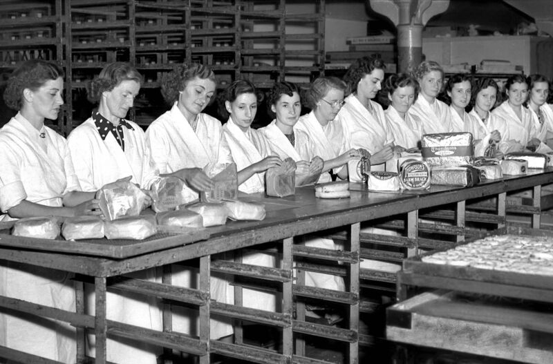 Thompsons Bakery, MacCurtain Street, 1953.