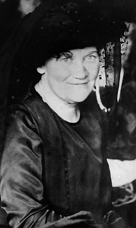 Terence MacSwiney’s sister Mary at Mountjoy Prison in Dublin during the hunger strike.