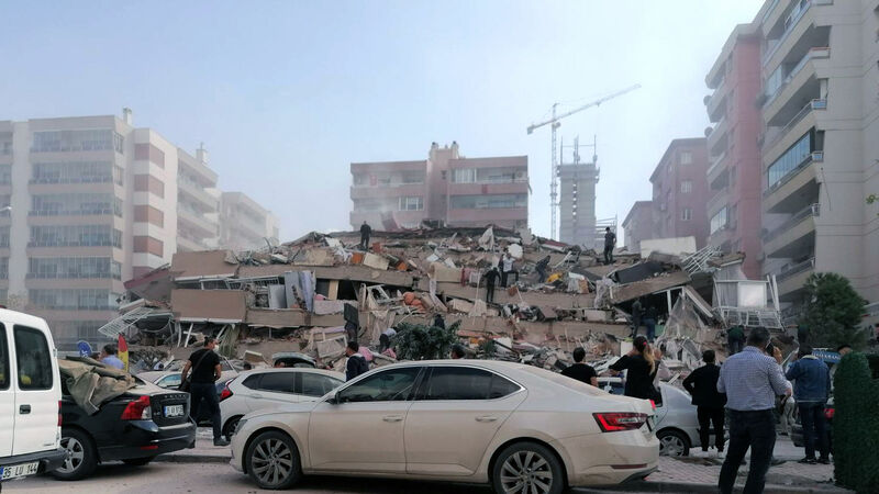 Strong Aegean Sea earthquake topples buildings in Turkey Strong Aegean Sea earthquake topples buildings in Turkey