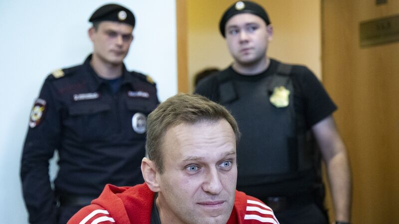 Poisoned Russian opposition leader able to leave hospital bed