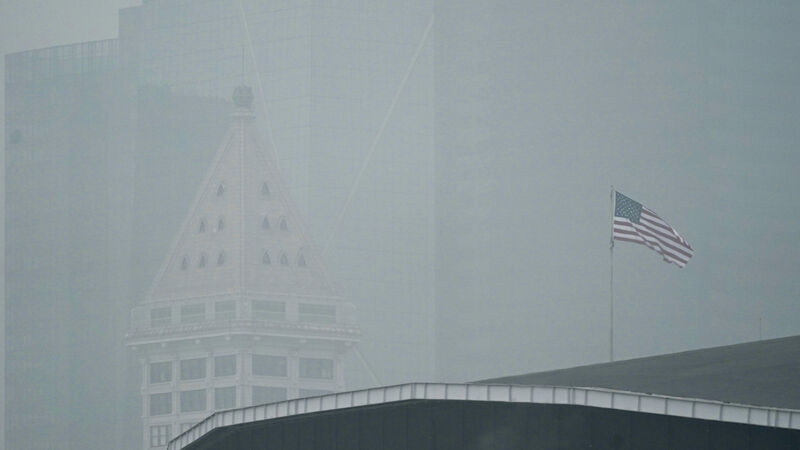 US wildfires: Dirty air on west coast keeps residents trapped indoors