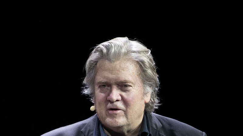 Ex-White House adviser Steve Bannon arrested over border wall fundraising scheme Ex-White House adviser Steve Bannon arrested over border wall fundraising scheme