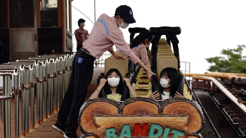 Japan’s economy takes delicate steps to reopening while balancing health risks Japan’s economy takes delicate steps to reopening while balancing health risks
