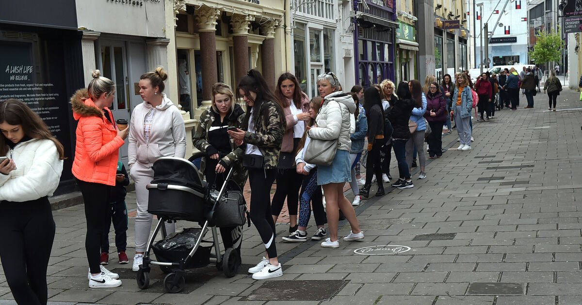 Pictures and video Crowds back on Cork's Patrick Street as Penneys reopens