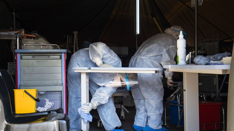 South Africa alcohol ban reimposed as coronavirus cases surge South Africa alcohol ban reimposed as coronavirus cases surge