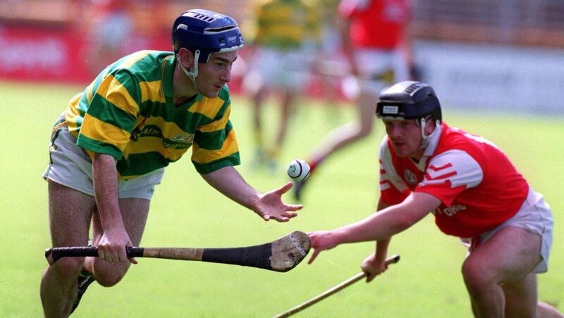 Brian O'Keeffe, Blackrock, battles Alan Joyce, Seandún in the 1999 SHC quarter-final. Picture: Maurice O'Mahony