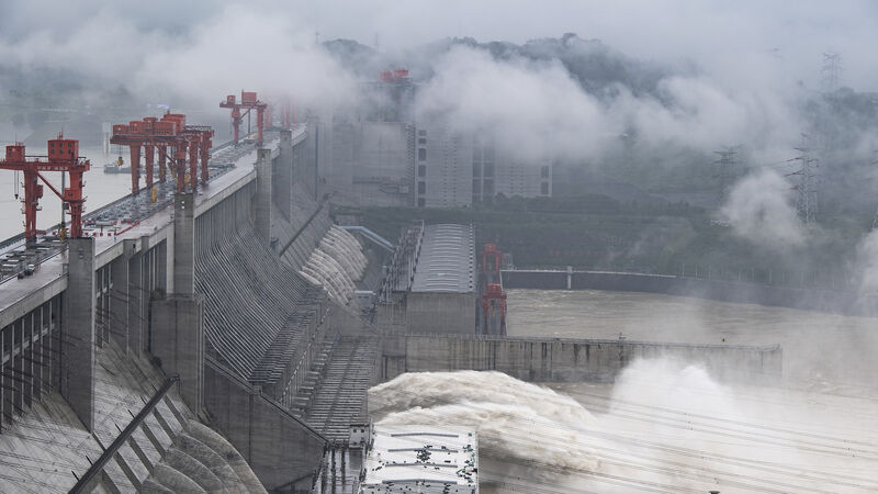 Floods kill 14 in China as water peaks at Three Gorges Dam