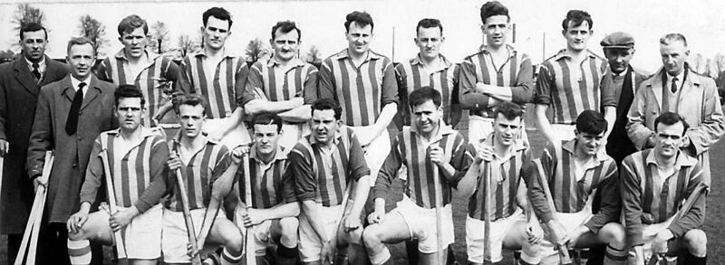 The Sars team which played Barrs in the Cork County Senior Hurling Championship in 1962. Back Jim Coleman, Derry Hassett, Noel Looney, Neilly Long, Paddy Barry, Dinny Hurley, Joe White, Pat Coogan, A N Other, Micka Brennan, Owen Barry. Front: Jim Lotty, A N Other, Tim O’Sullivan, A N Other, Pat O Meara, A N Other, Noel Lotty, Neil Hurley. (The four A N Others are M Kenny, C Long, M O’Driscoll, M McCarthy). The Sars team which played Barrs in the Cork County Senior Hurling Championship in 1962. Back Jim Coleman, Derry Hassett, Noel Looney, Neilly Long, Paddy Barry, Dinny Hurley, Joe White, Pat Coogan, A N Other, Micka Brennan, Owen Barry. Front: Jim Lotty, A N Other, Tim O’Sullivan, A N Other, Pat O Meara, A N Other, Noel Lotty, Neil Hurley. (The four A N Others are M Kenny, C Long, M O’Driscoll, M McCarthy).