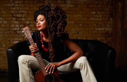 Valerie June: Plays Right Here Right Now.
