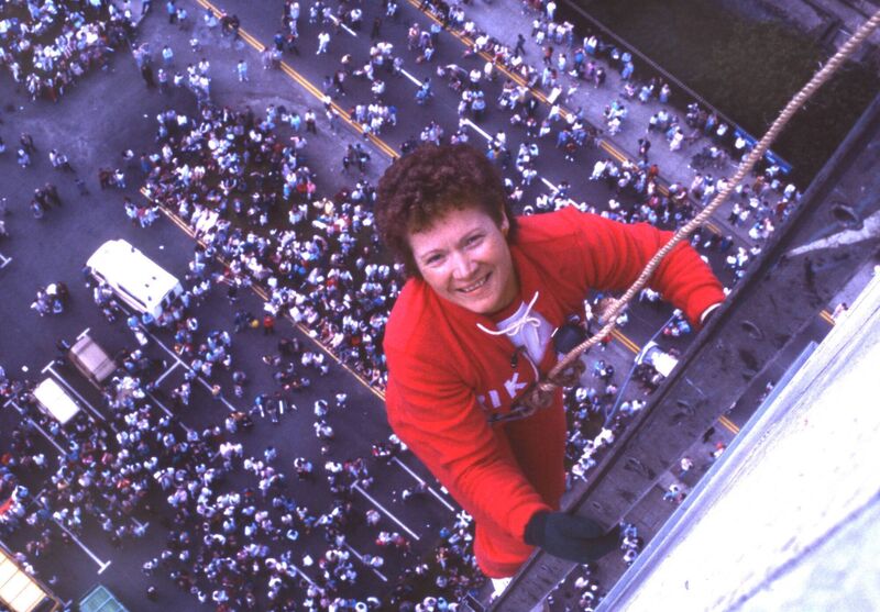 Steeplejack Angela Collins O'Mahony at the Cork 800 Great Race Lee Fields Cork June 16, 1985. Steeplejack Angela Collins O'Mahony at the Cork 800 Great Race Lee Fields Cork June 16, 1985.