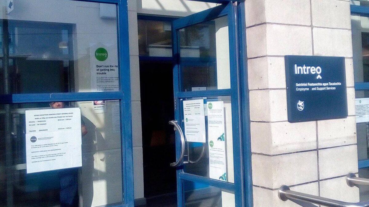 New Covid-19 support payment introduced; people urged not to attend Intreo centres